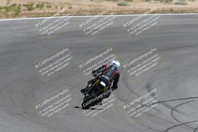 media/Apr-20-2025-AHRMA (Sun) [[393a79c373]]/Race/Group 8/Turn 4b/